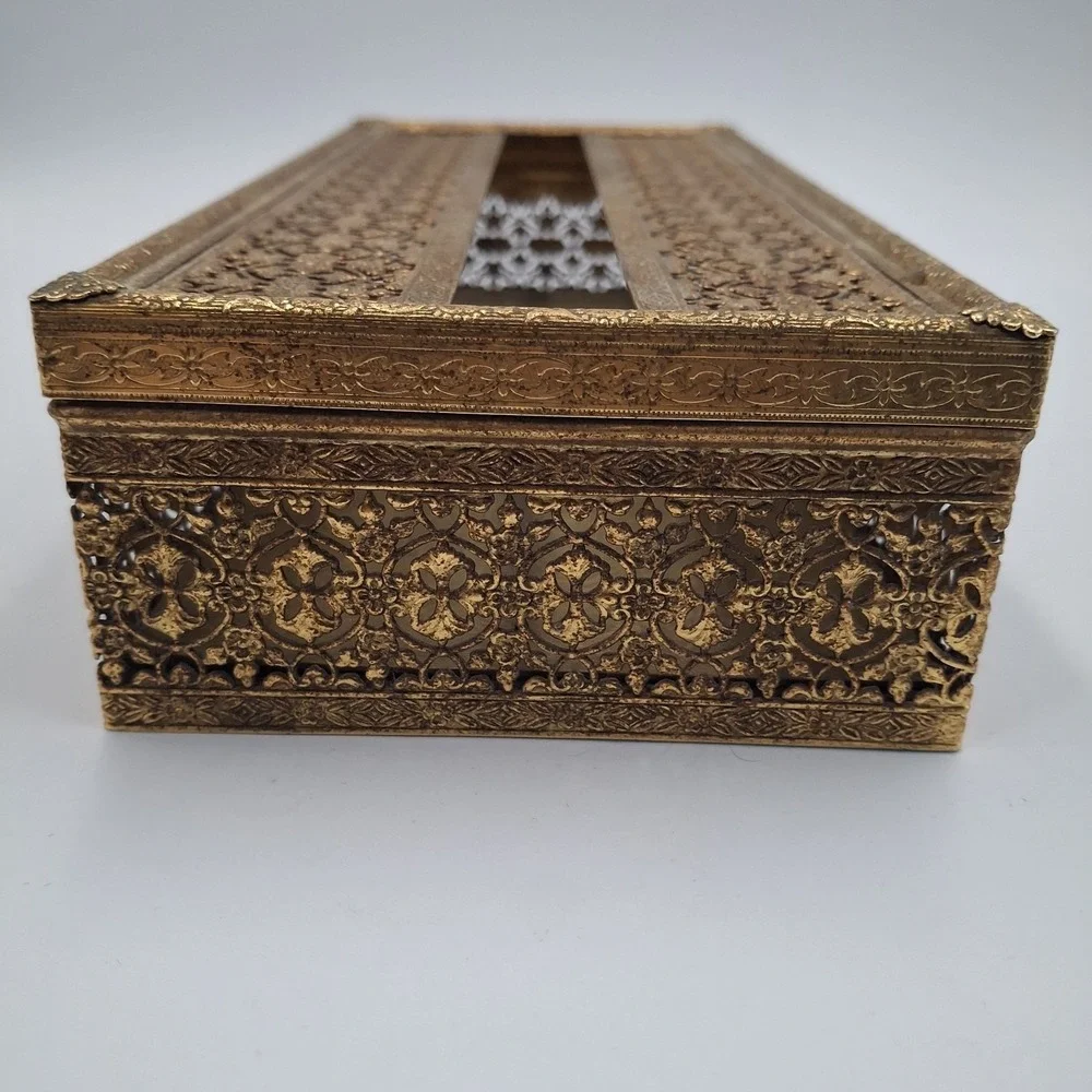 Vtg Brass Filigree Tissue Box Cover Holder Hollywood Regency Gold Ornate Metal